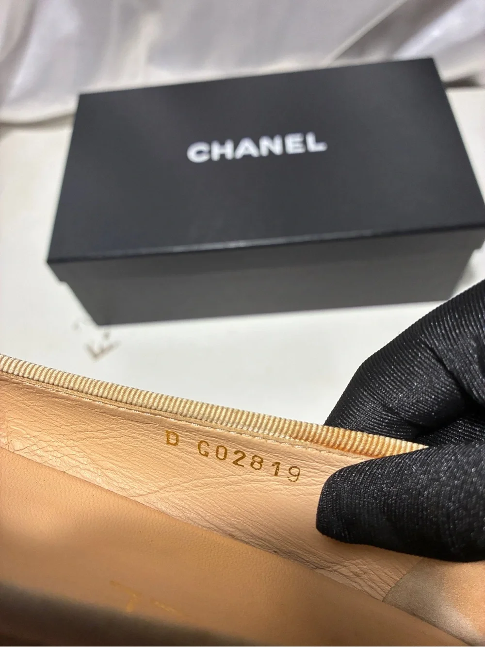 CHANEL Beige Leather Ballet Flats with Black Cap Toe